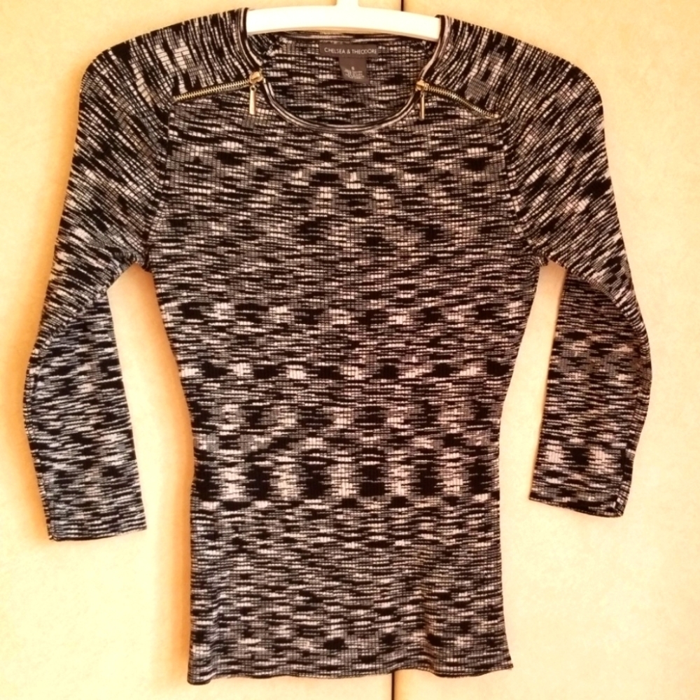 Three Quarter Sleeve Zipper Shoulders Sweater, S